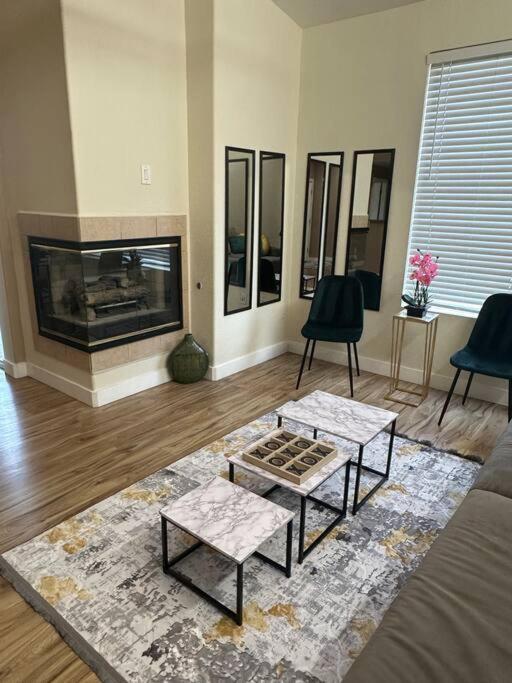2Br Condo 15 Mins To Downtown Phoenix With Pool & Spa Exterior foto
